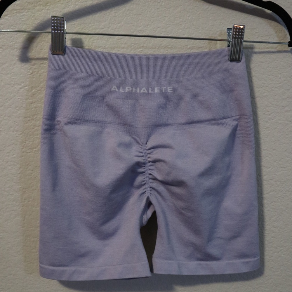 Alphalete scrunch booty gym shorts